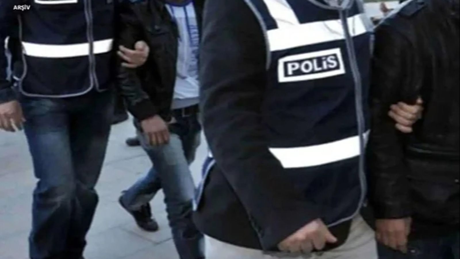 Bingöl'de aranan 2 şahıs yakalandı